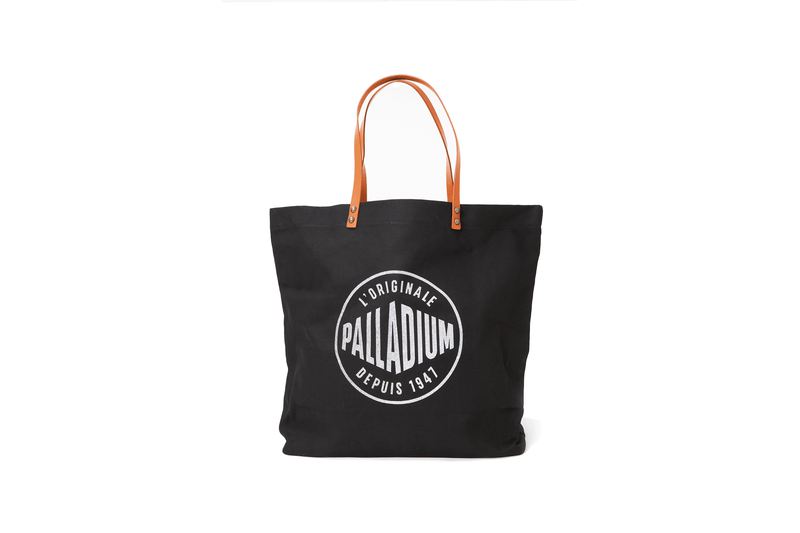 Palladium Round Logo Tote Men's Bags Black | 048237-FYJ